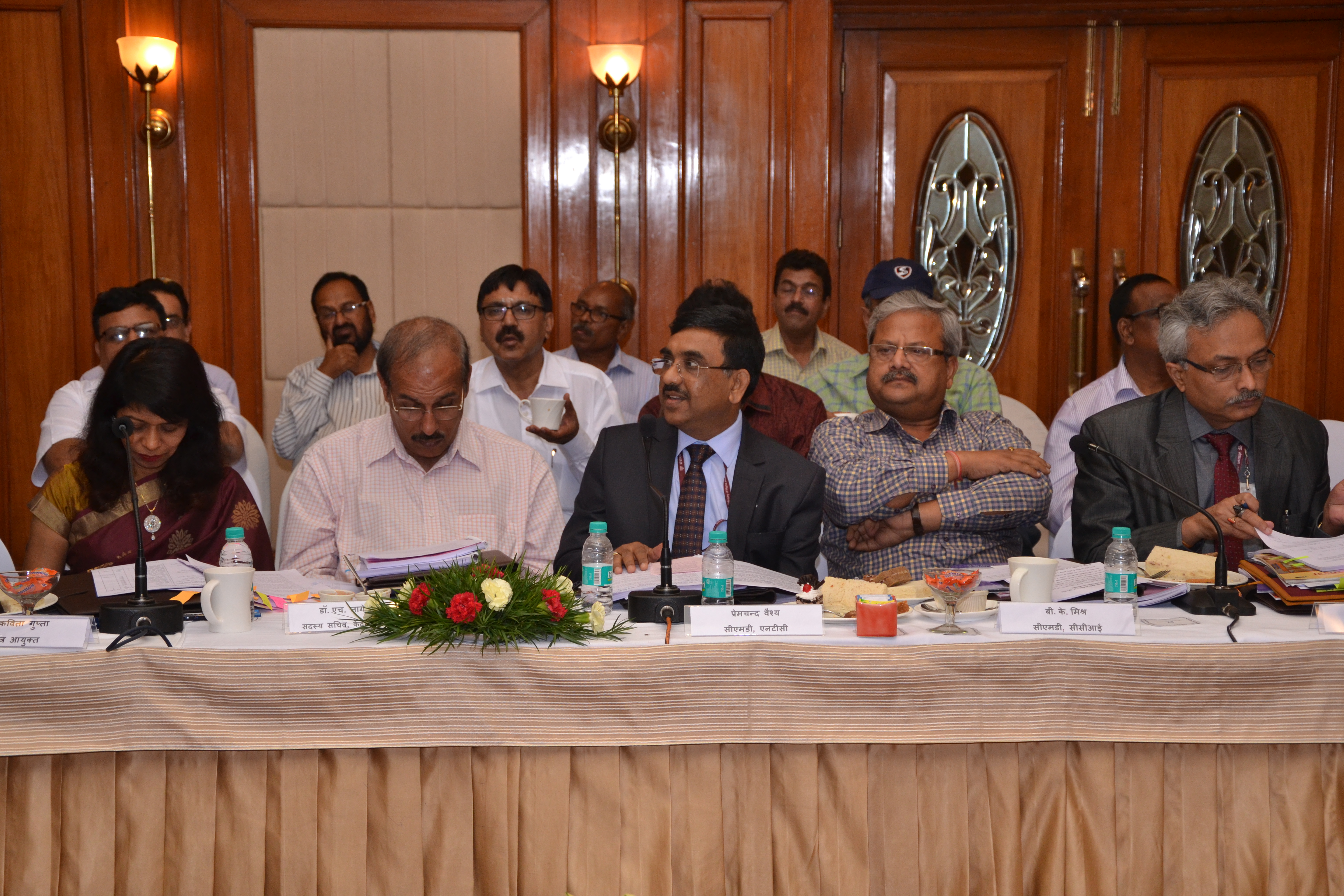 Sh.P.C.Vaish . CMD participating during   discussions in the meeting.